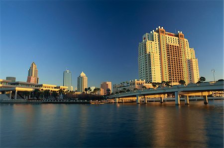 View from Harbour Island across the water to downtown Tampa, Florida, United States of America, North America Foto de stock - Con derechos protegidos, Código: 841-02920473