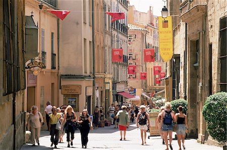 simsearch:841-02920629,k - People in the Rue Gaston-de-Saporta, Aix-en-Provence, Bouches du Rhone, Provence, France, Europe Stock Photo - Rights-Managed, Code: 841-02920709