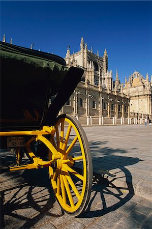 plaza del triunfo - Horse-drawn carriage in Plaza del Triunfo in front of the cathedral, Seville, Andalucia (Andalusia), Spain, Europe Foto de stock - Con derechos protegidos, Código: 841-02920775