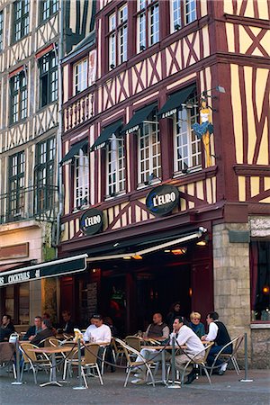 simsearch:841-03066514,k - Restaurant et bar à la Place du Vieux Marche, Rouen, Seine-Maritime, Haute-Normandie (Normandie), France, Europe Photographie de stock - Rights-Managed, Code: 841-02920809