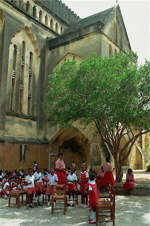 Classe de plein air, église du Christ, Zanzibar, Tanzanie, Afrique de l'est, Afrique Photographie de stock - Rights-Managed, Code: 841-02921123