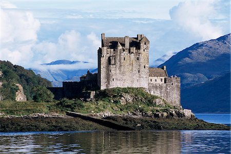 Château d'Eilean Donan, région des Highlands, Ecosse, Royaume-Uni, Europe Photographie de stock - Rights-Managed, Code: 841-02921158