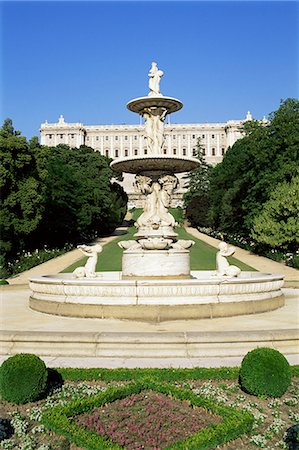 simsearch:841-02924235,k - Palacio Real, Madrid, Espagne, Europe Photographie de stock - Rights-Managed, Code: 841-02921341