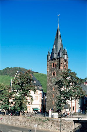 Bernkastel-Kues, Mosel Valley, Rheinland-Pfalz, Germany, Europe Foto de stock - Con derechos protegidos, Código: 841-02923677