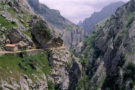 simsearch:841-03030569,k - The Cares Gorge, 1000m deep, 12km long, limestone, Picos de Europa, Cantabria, Spain, Europe Stock Photo - Rights-Managed, Code: 841-02923826