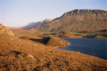 Montagne Cadair Idris (Cader Idris) et le lac de Gregennen, zone de National Trust, Parc National de Snowdonia, Gwynedd, pays de Galles, Royaume-Uni, Europe Photographie de stock - Rights-Managed, Code: 841-02923881