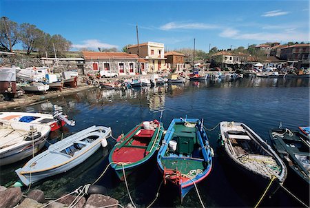 simsearch:841-02899630,k - Skala Polichnitos boats and harbour, Lesbos, Greece, Europe Foto de stock - Con derechos protegidos, Código: 841-02944131