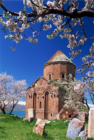 L'Église arménienne de la Sainte-Croix sur l'île d'Akdamar dans l'Eurasie orientale de la Turquie, Asie mineure, lac de Van, Anatolie, Photographie de stock - Rights-Managed, Code: 841-02944801
