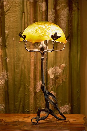 Lampe Art Nouveau dans le Musée de l'Ecole de Nancy, Nancy, Lorraine, France, Europe Photographie de stock - Rights-Managed, Code: 841-02944836