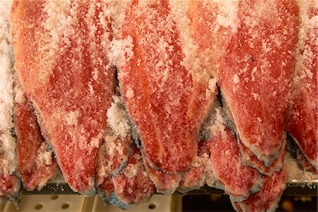 smoke house - Salting salmon, Inverawe smokehouse, Scotland, United Kingdom, Europe Stock Photo - Rights-Managed, Code: 841-02944860