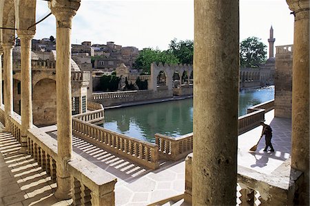 Sacred pools (golbasi) surrounded by mosques and Koranic colleges (medresse), Urfa, Kurdistan, Turkey, Anatolia, Asia Minor, Eurasia Stock Photo - Rights-Managed, Code: 841-02944875