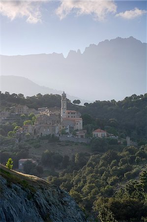 simsearch:841-02920375,k - Soveria village près de Corte, Corse, France, Europe Photographie de stock - Rights-Managed, Code: 841-02945312