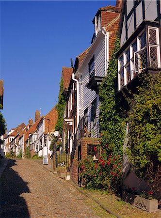 simsearch:841-02710562,k - Maisons dans une rue pavée, Rye, Sussex, Angleterre, Royaume-Uni, Europe Photographie de stock - Rights-Managed, Code: 841-02945381