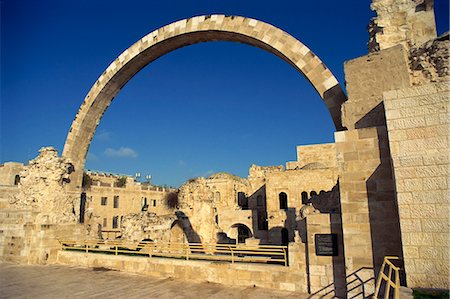 simsearch:841-06031392,k - Arch of the Hurva Synagogue in the Jewish Quarter of the Old City of Jerusalem, Israel, Middle East Stock Photo - Rights-Managed, Code: 841-02945624