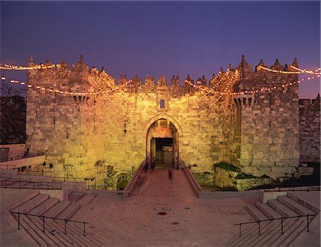 simsearch:841-03055712,k - Damascus Gate at dusk, Old City, UNESCO World Heritage Site, Jerusalem, Israel, Middle East Foto de stock - Con derechos protegidos, Código: 841-02945634