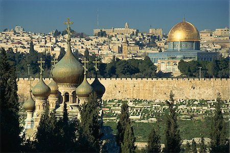 Vieille ville, y compris l'église St Mary Magdalene et le dôme du rocher, vu depuis le Mont des oliviers, Jérusalem, Israël, Moyen-Orient Photographie de stock - Rights-Managed, Code: 841-02945643