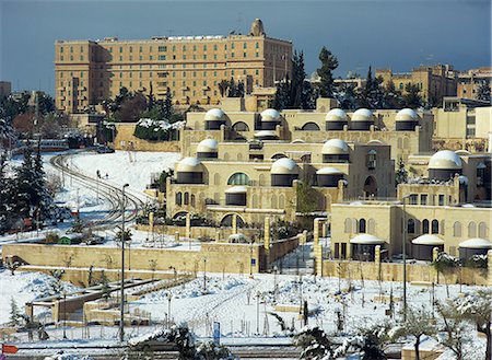 simsearch:841-06031392,k - Winter snow covers buildings in David's Village and the King David Hotel in Jerusalem, Israel, Middle East Stock Photo - Rights-Managed, Code: 841-02945767