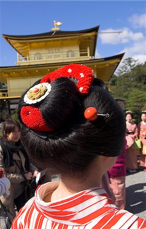 Portrait of a maiko from the back with traditional haircut looking at Golden Pavilion, Rokuon ji temple, Kinkaku ji, Kyoto, Kansai, Honshu, Japan, Asia Stock Photo - Rights-Managed, Code: 841-02945841