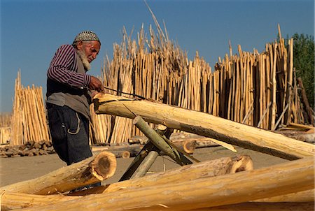 Cutting timber ready for sale, Kurdistan, Anatolia, Turkey, Asia Minor, Eurasia Stock Photo - Rights-Managed, Code: 841-02945917