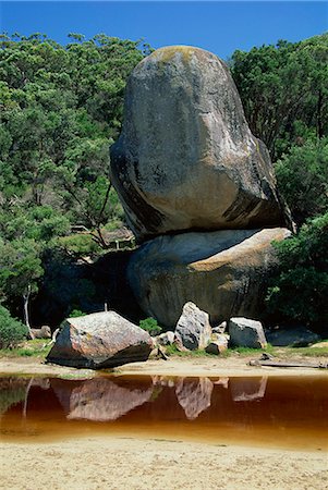 simsearch:841-03067680,k - Giant boulders and rocks above a coloured stream at Wilsons Promontory, Victoria, Australia, Pacific Foto de stock - Con derechos protegidos, Código: 841-02945983