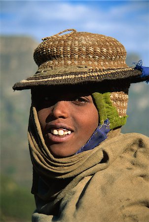 simsearch:841-02924082,k - Smiling hill tribe boy with hand woven hat, Simien Mountains, Ethiopia, Africa Stock Photo - Rights-Managed, Code: 841-02946098