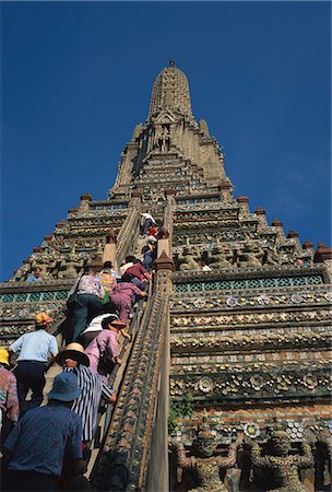 simsearch:841-02825124,k - Touristen steigen Sie die Stufen des Wat Arun (Tempel der Morgenröte), in Bangkok, Thailand, Südostasien, Asien Stockbilder - Lizenzpflichtiges, Bildnummer: 841-02946770