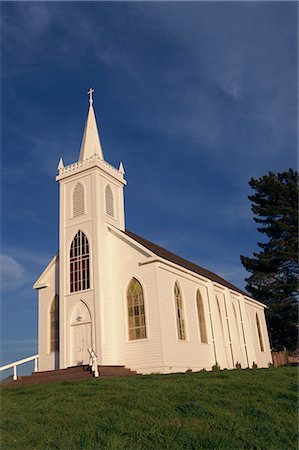 The old traditional white painted Christian church in Bodega Bay, northern California, United States of America, North America Stock Photo - Rights-Managed, Code: 841-02946814