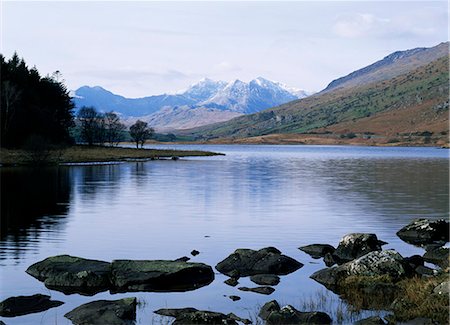 simsearch:841-02710237,k - Llyn Mynbyr in the early morning, with Snowdonian mountains behind, Capel Curig, Gwynedd, North Wales, Wales, United Kingdom, Europe Stock Photo - Rights-Managed, Code: 841-02947057