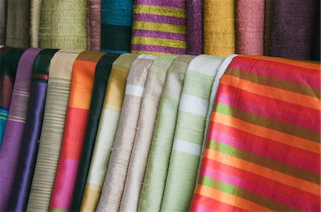 Wonderful Cambodian silk, Phnom Penh, Cambodia, Indochina, Southeast Asia, Asia Foto de stock - Con derechos protegidos, Código: 841-02947428