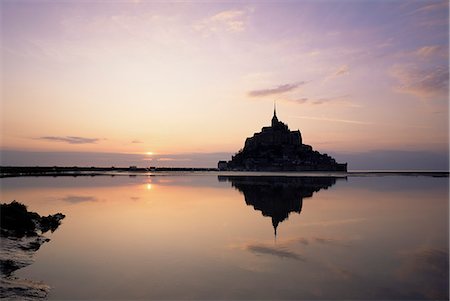 simsearch:841-02944965,k - Mont Saint-Michel at sunset, UNESCO World Heritage Site, La Manche region, Basse Normandie (Normandy), France, Europe Stock Photo - Rights-Managed, Code: 841-02943805