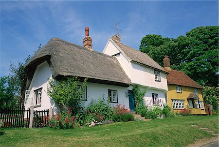 Chaume et tuile au toit cottages à Wendens Ambo en Essex, Angleterre, Royaume-Uni, Europe Photographie de stock - Rights-Managed, Code: 841-02943813