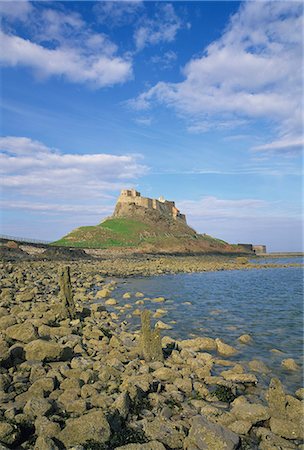 Lindisfarne Castle, Holy Island, Northumberland, England, United Kingdom, Europe Foto de stock - Direito Controlado, Número: 841-02943850