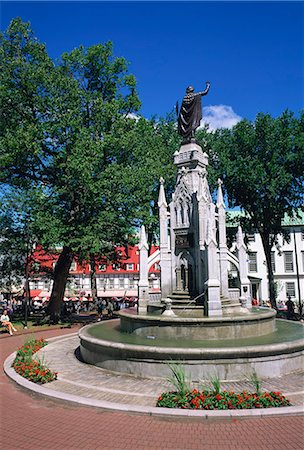 photographs quebec city - Fountain in the Place d'Armes in Quebec City, Quebec, Canada, North America Stock Photo - Rights-Managed, Code: 841-02943864