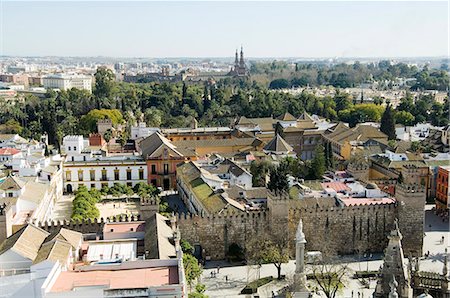 Real Alcazar, UNESCO World Heritage Site, viewed from the tower of La Giralda, Santa Cruz district, Seville, Andalusia (Andalucia), Spain, Europe Stock Photo - Rights-Managed, Code: 841-02994026