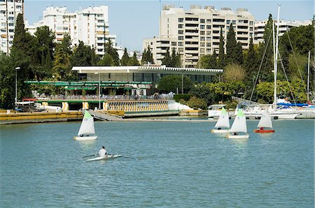 simsearch:841-02944420,k - Sailing boats and sailing club in the background on the river Rio Guadalquivir, Seville, Andalusia, Spain, Europe Stock Photo - Rights-Managed, Code: 841-02994171