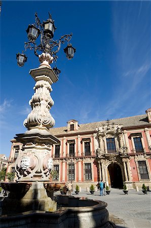 simsearch:841-02994007,k - Le Palais des archevêques, Plaza Virgen de los Reyes, Santa Cruz district, Séville, Andalousie, Espagne, Europe Photographie de stock - Rights-Managed, Code: 841-02994229