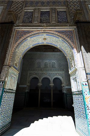 real alcazar - The Ambassadors Hall with three horseshoe arches, Real Alcazar, UNESCO World Heritage Site, Santa Cruz district, Seville, Andalusia (Andalucia), Spain, Europe Stock Photo - Rights-Managed, Code: 841-02994246