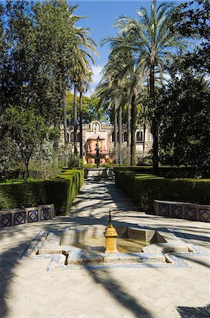 real alcazar - The gardens of the Real Alcazar, Santa Cruz district, Seville, Andalusia (Andalucia), Spain, Europe Stock Photo - Rights-Managed, Code: 841-02994259