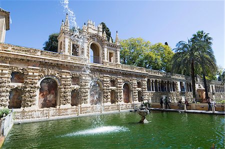 simsearch:841-02994007,k - La piscine du mercure dans le Real Alcazar, le patrimoine mondial de l'UNESCO, le quartier de Santa Cruz, Séville, Andalousie (Andalucia), Espagne, Europe Photographie de stock - Rights-Managed, Code: 841-02994253