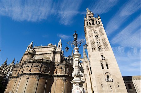 simsearch:841-03027880,k - Cathédrale de Séville et La Giralda, patrimoine mondial UNESCO, Plaza Virgen de los Reyes, quartier de Santa Cruz, Séville, Andalousie, Espagne, Europe Photographie de stock - Rights-Managed, Code: 841-02994274