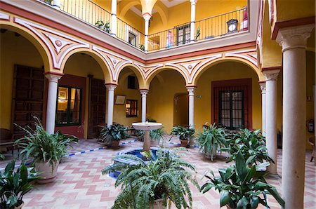 simsearch:841-02993982,k - Typical riad style house now converted into Hotel Las Casas de la Juderia, Santa Cruz district, Seville, Andalusia, Spain, Europe Foto de stock - Direito Controlado, Número: 841-02994280