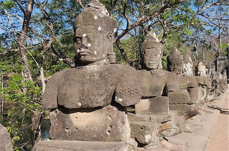 puerta sur - South Gate entrance to Angkor Thom, Angkor, UNESCO World Heritage Site, Siem Reap, Cambodia, Indochina, Southeast Asia, Asia Foto de stock - Con derechos protegidos, Código: 841-02990520