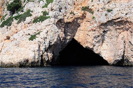 Höhle auf Alonissos, Sporades Inseln, griechische Inseln, Griechenland, Europa Stockbilder - Lizenzpflichtiges, Bildnummer: 841-02991214