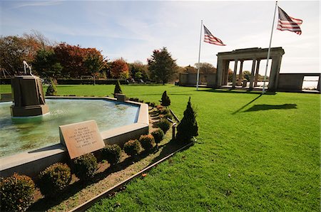 Kriegerdenkmal, Southampton, Hamptons, Long Island, New York State, Vereinigten Staaten von Amerika, Nordamerika Stockbilder - Lizenzpflichtiges, Bildnummer: 841-02991284