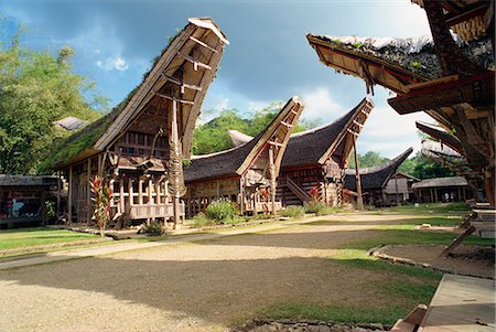 simsearch:841-02991749,k - Toraja houses and granaries, Toraja area, Sulawesi, Indonesia, Southeast Asia, Asia Stock Photo - Rights-Managed, Code: 841-02991360