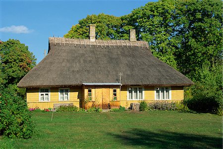 single storey - Muhu, an island to the west of Tallinn, Estonia, Baltic States, Europe Stock Photo - Rights-Managed, Code: 841-02991604