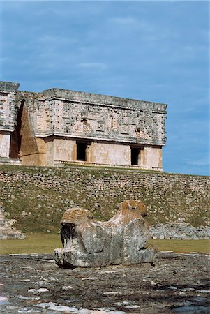 Jaguar throne in front of the Governors Palace, Uxmal, UNESCO World Heritage Site, Yucatan, Mexico, North America Stock Photo - Rights-Managed, Code: 841-02991677