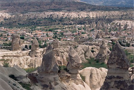 simsearch:841-02992034,k - Volcanic tuff pillars and erosion surrounding Goreme, Cappadocia, Anatolia, Turkey, Asia Minor, Asia Foto de stock - Con derechos protegidos, Código: 841-02992040