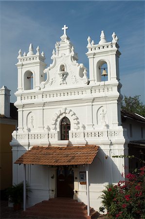 simsearch:841-02992259,k - Alten portugiesischen Kirche im Gelände des Fort Tiracol, Goa, Indien, Asien Stockbilder - Lizenzpflichtiges, Bildnummer: 841-02992161