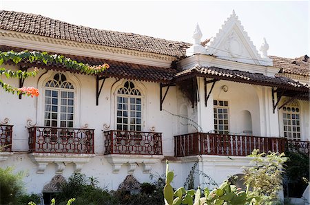 exterior house pictures in india - Braganza House, an old Portuguese house, Goa's largest private dwelling, Chandor, Goa, India, Asia Stock Photo - Rights-Managed, Code: 841-02992224